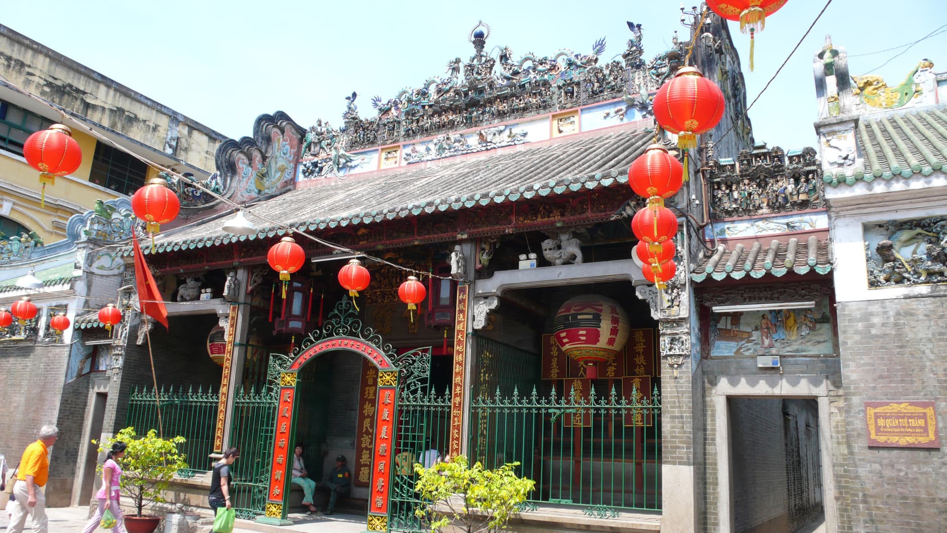 Ho Chi Minh Half-Day City Tour: Independence Palace, Notre Dame Cathedral, Thien Hau Pagoda - სურათი 7