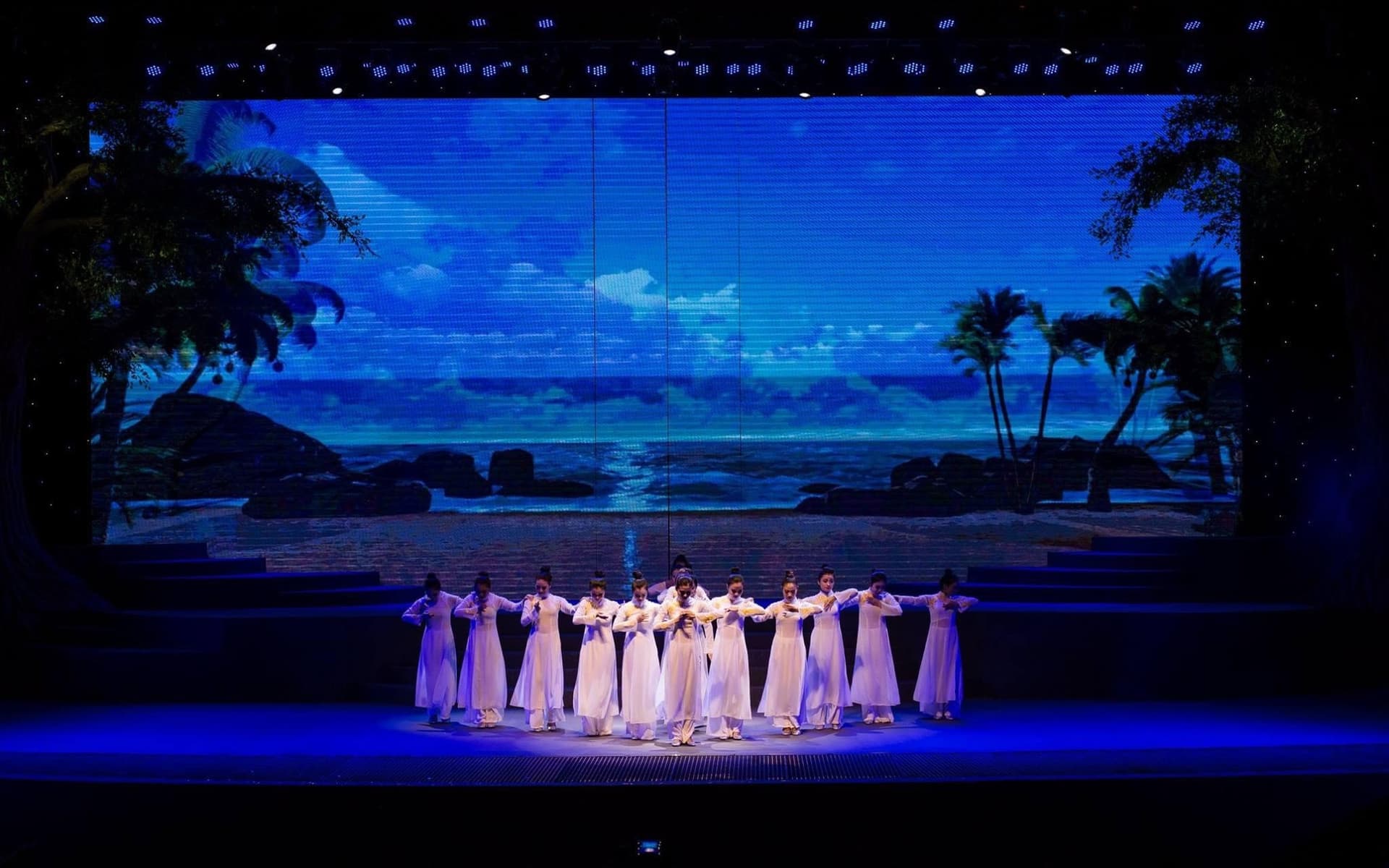 Charming Danang Show Ticket - სურათი 3