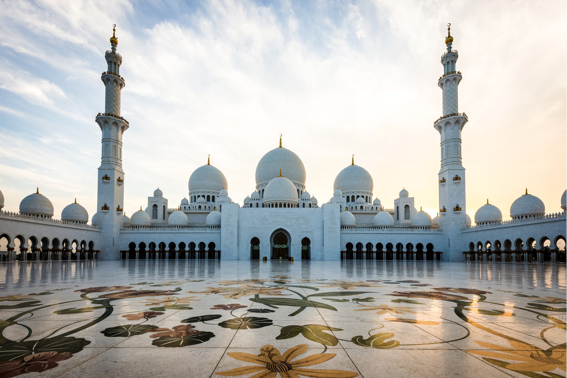 Sheikh Zayed Grand Mosque Tour from Dubai - სურათი 3