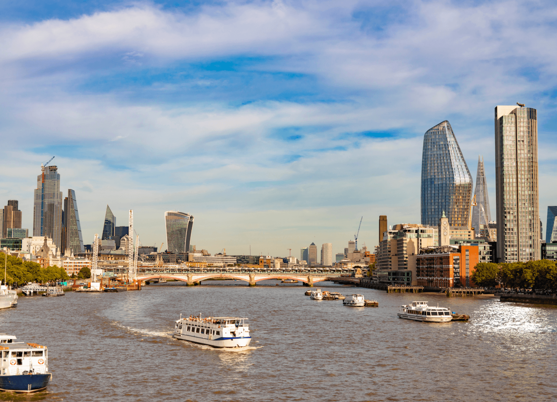 Thames River Sightseeing Cruise - სურათი 4
