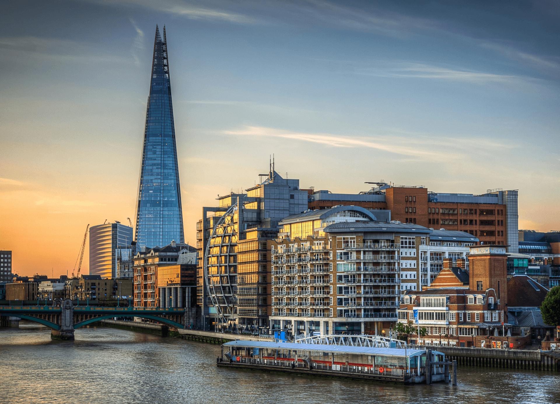 Thames River Sightseeing Cruise - სურათი 2
