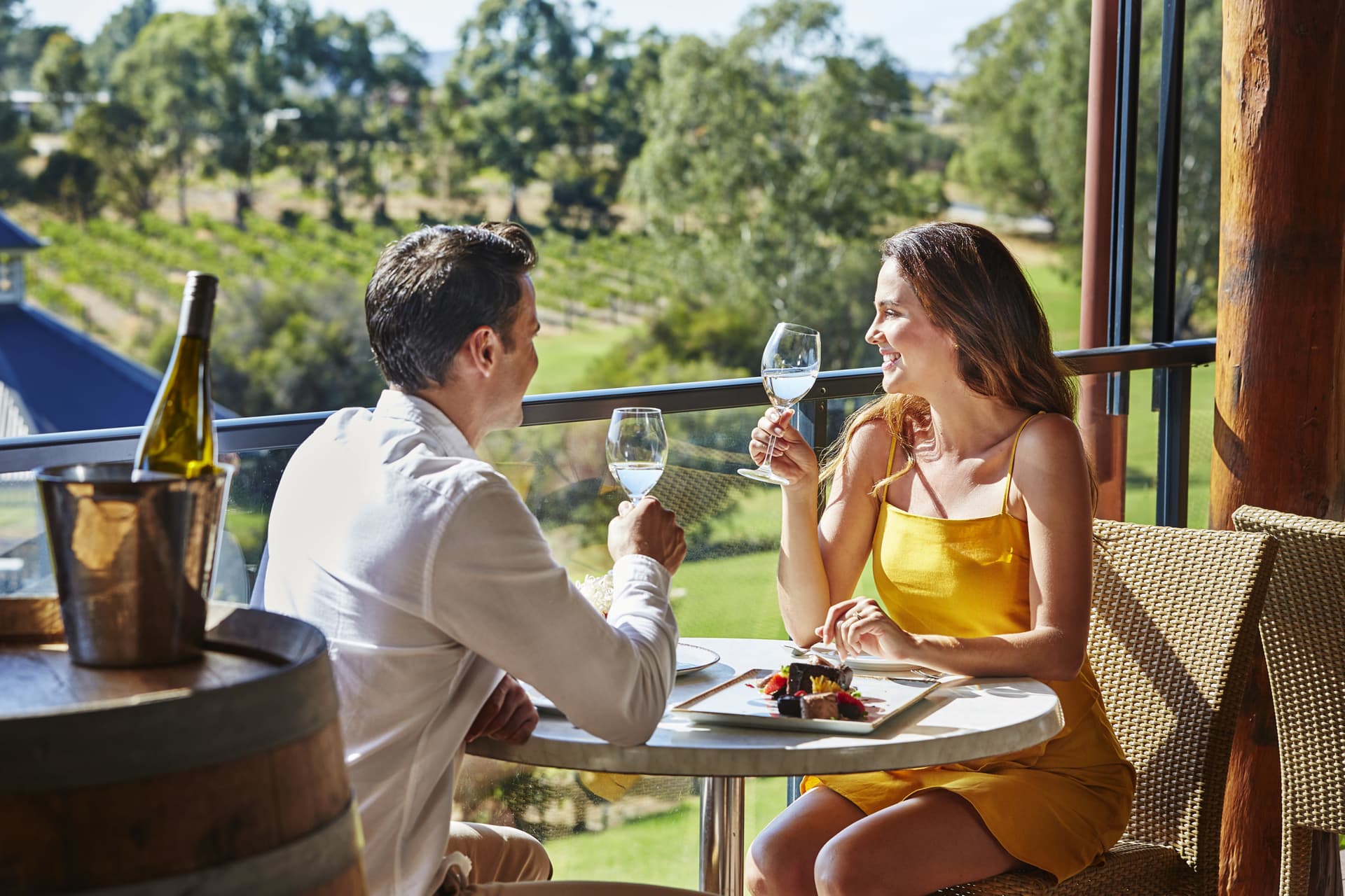 Swan Valley Half-Day Coach Tour with Wine and Chocolate Tasting - სურათი 2