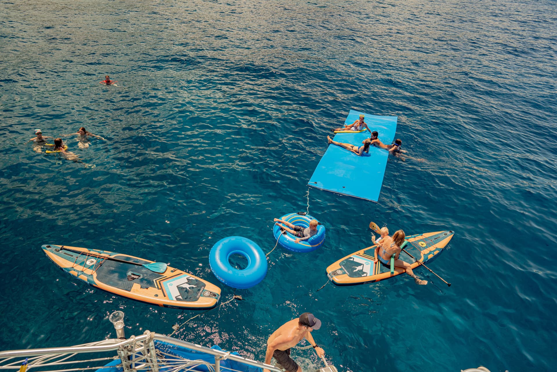Kona Dolphin Watching Cruise with Snorkelling Experience - სურათი 4