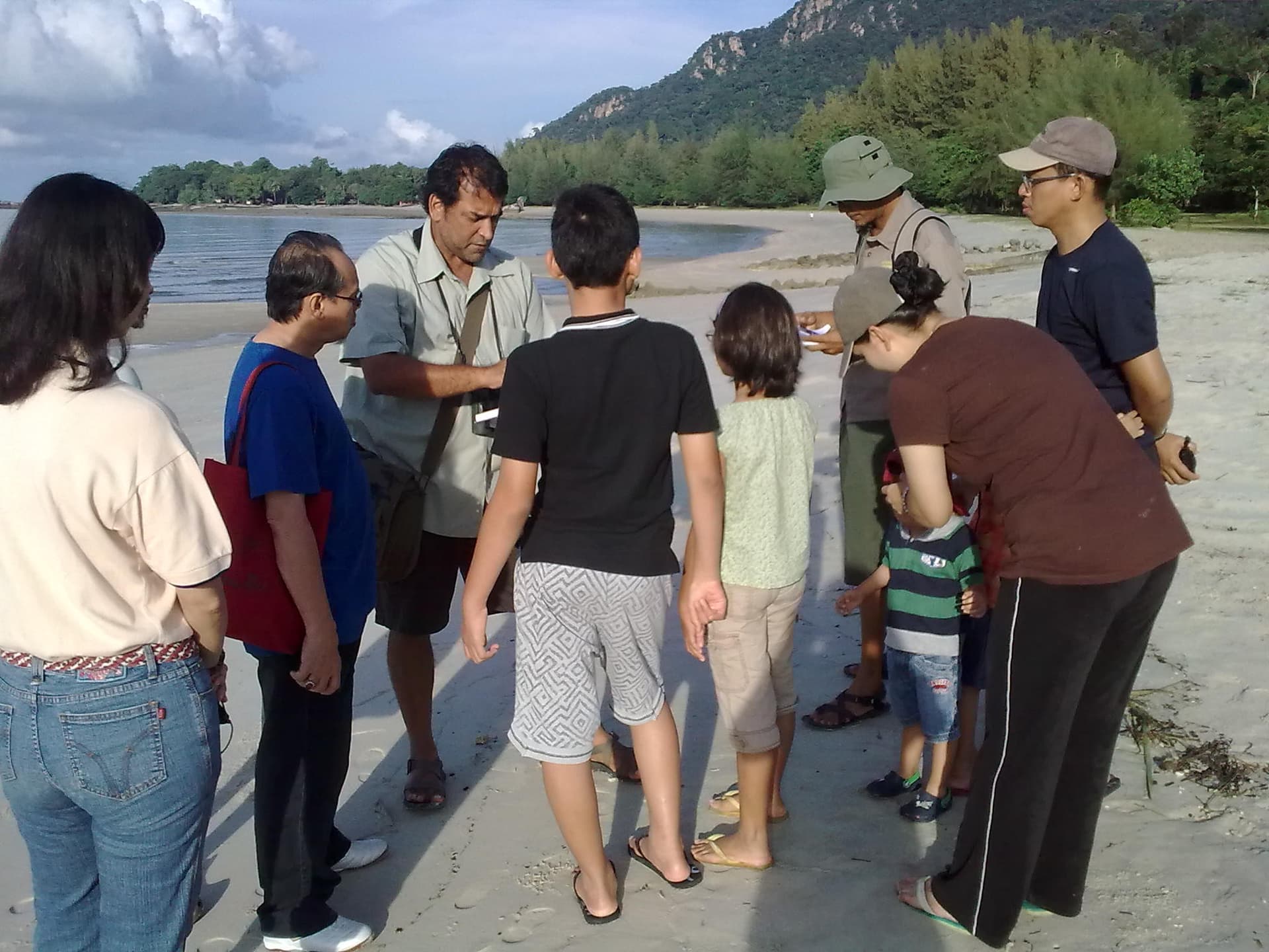 Desaru Beach and Tide Pool Walk - სურათი 14