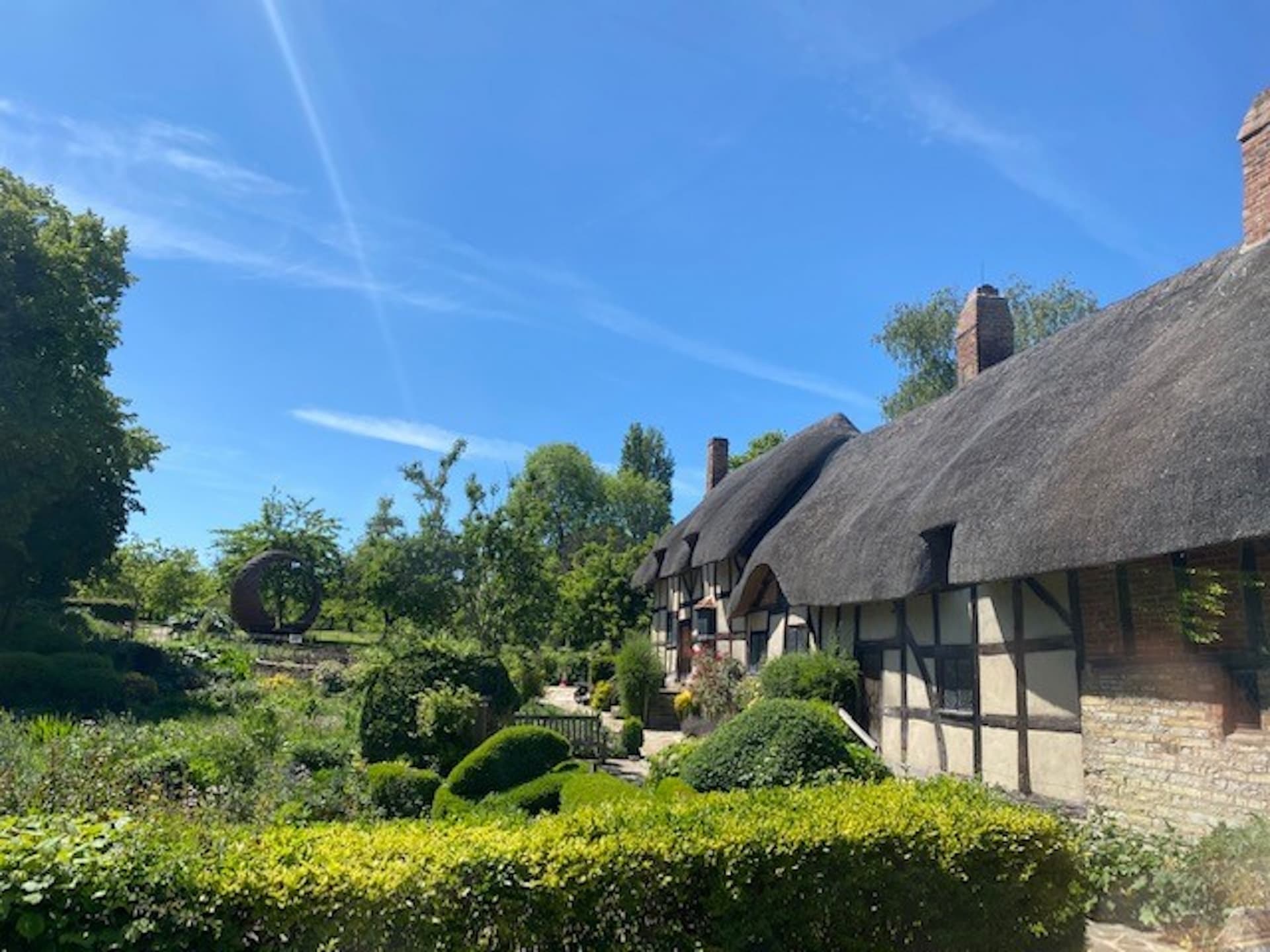 Shakespeare's Stratford and the Cotswolds Tour from London - მთავარი სურათი