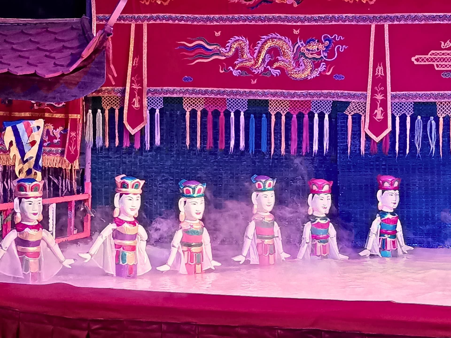 Golden Dragon Water Puppet Show - სურათი 10