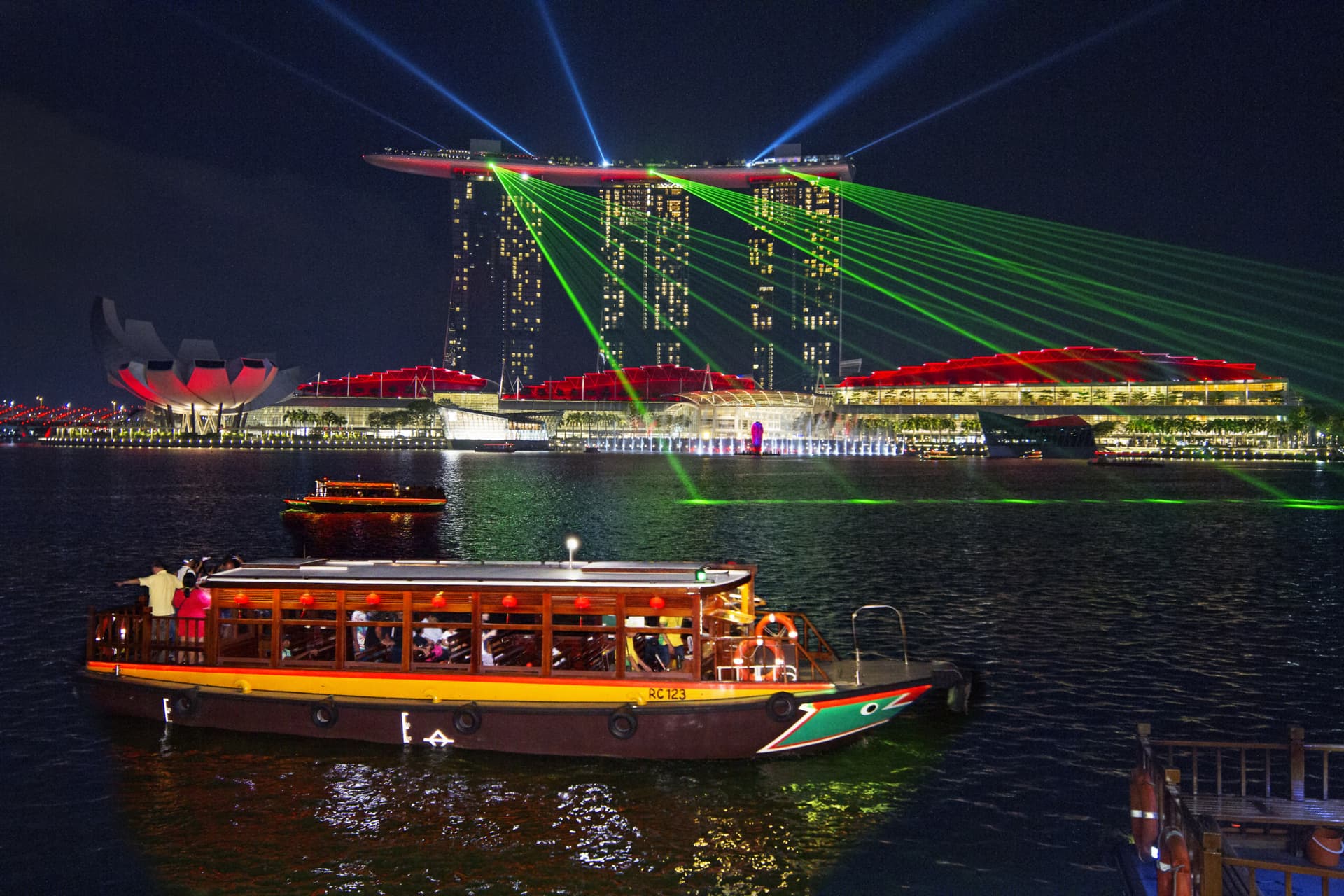 Singapore River Cruise Ticket - სურათი 14