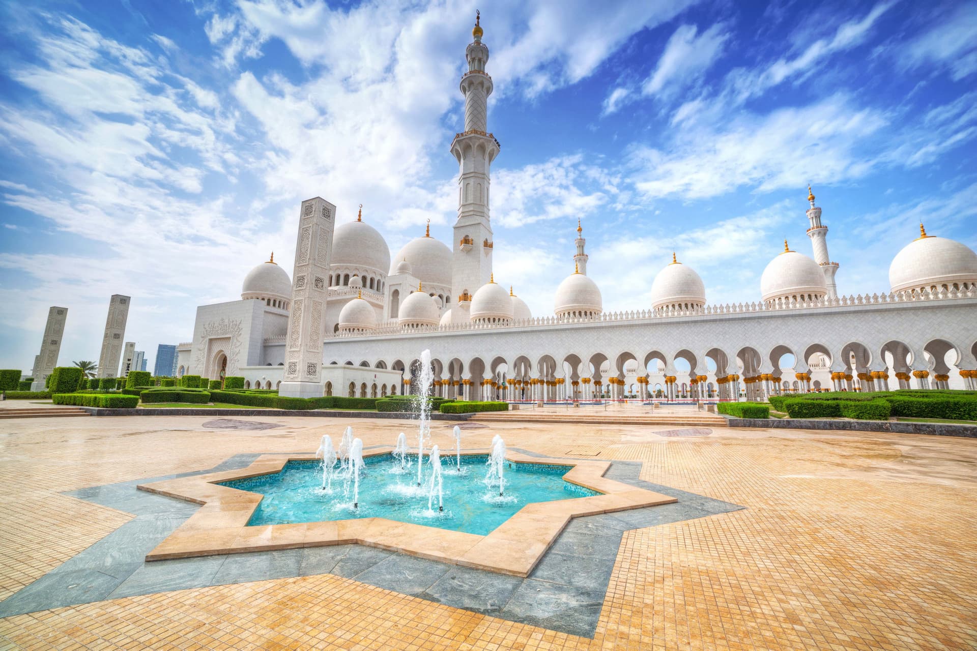 Sheikh Zayed Grand Mosque Tour from Dubai - მთავარი სურათი