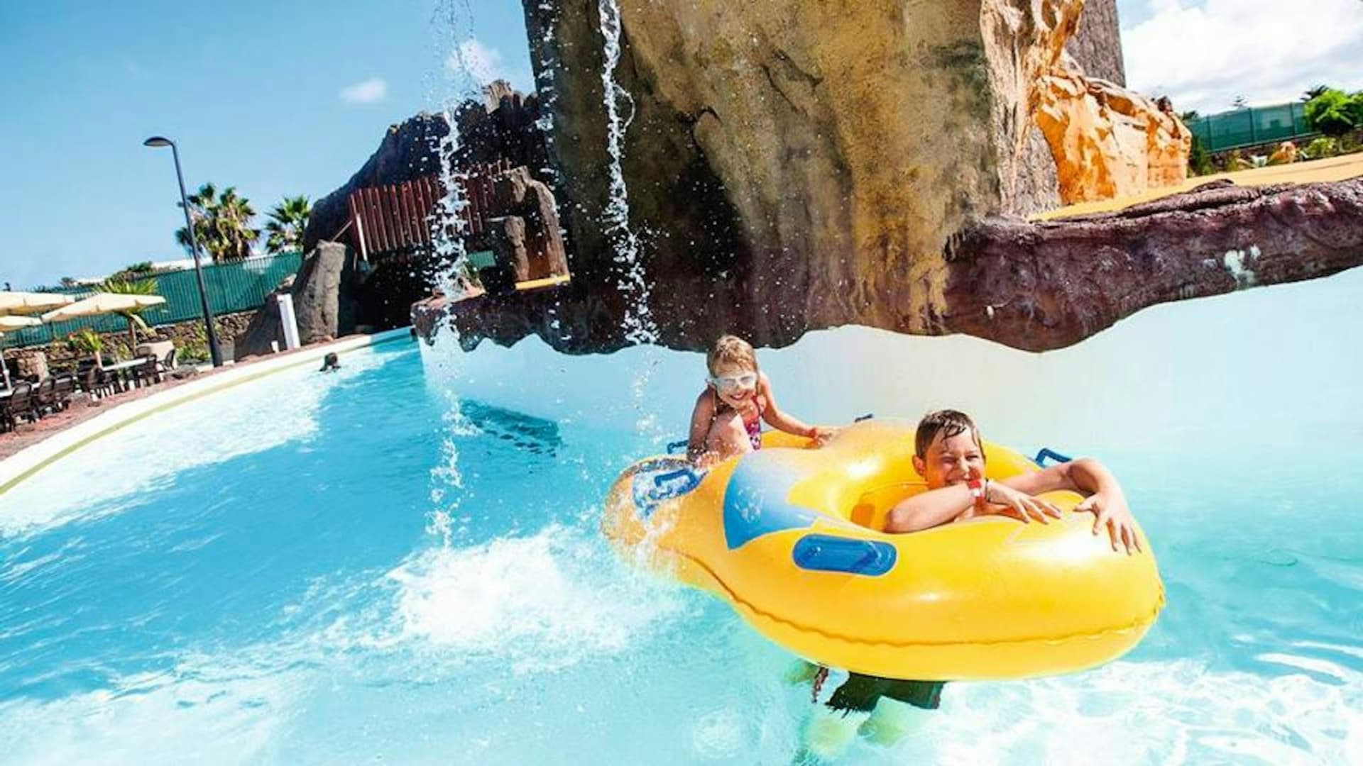 Aqualava Water Park Ticket - სურათი 2