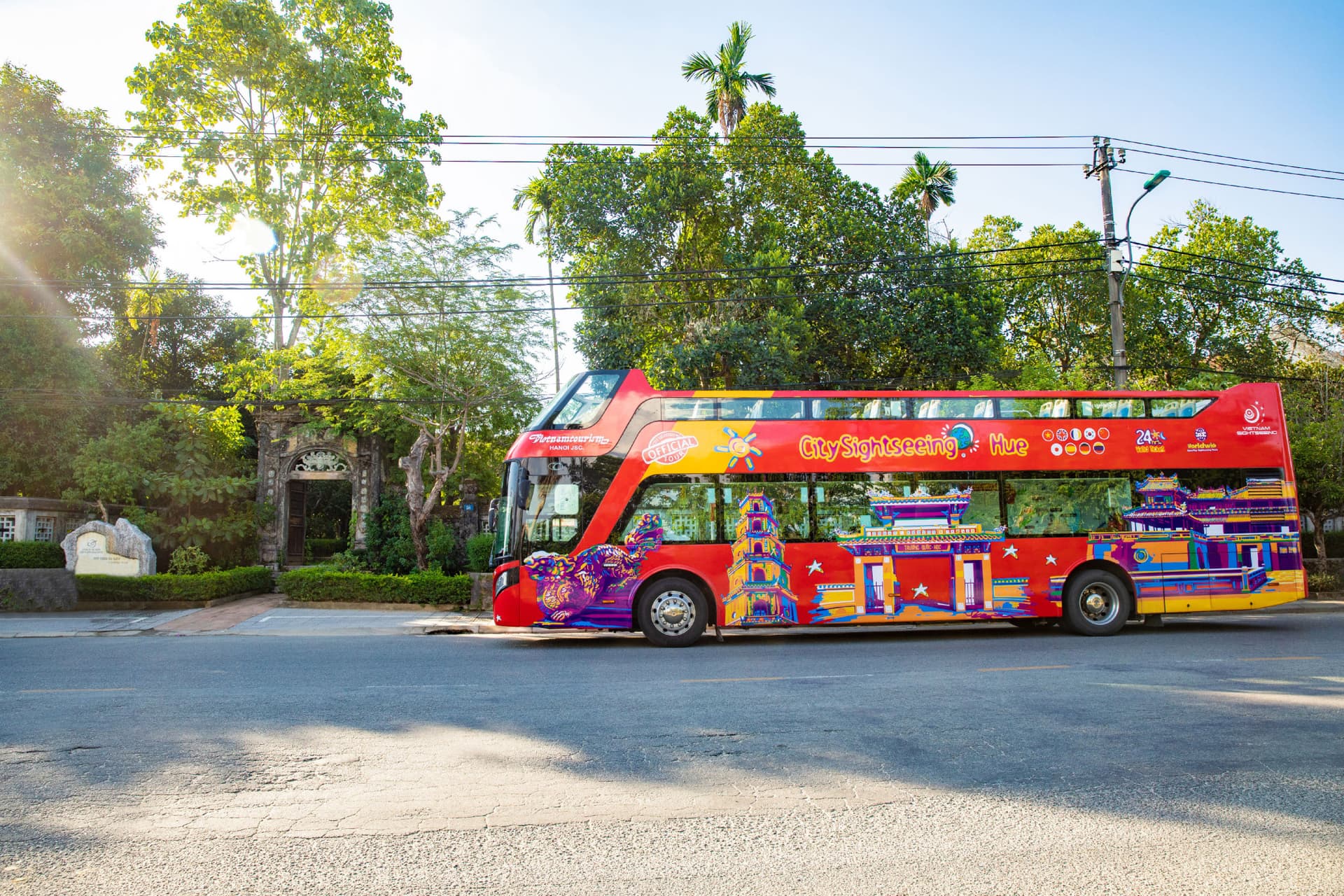 City Sightseeing Hue Hop-on Hop-off Bus Tour - სურათი 12