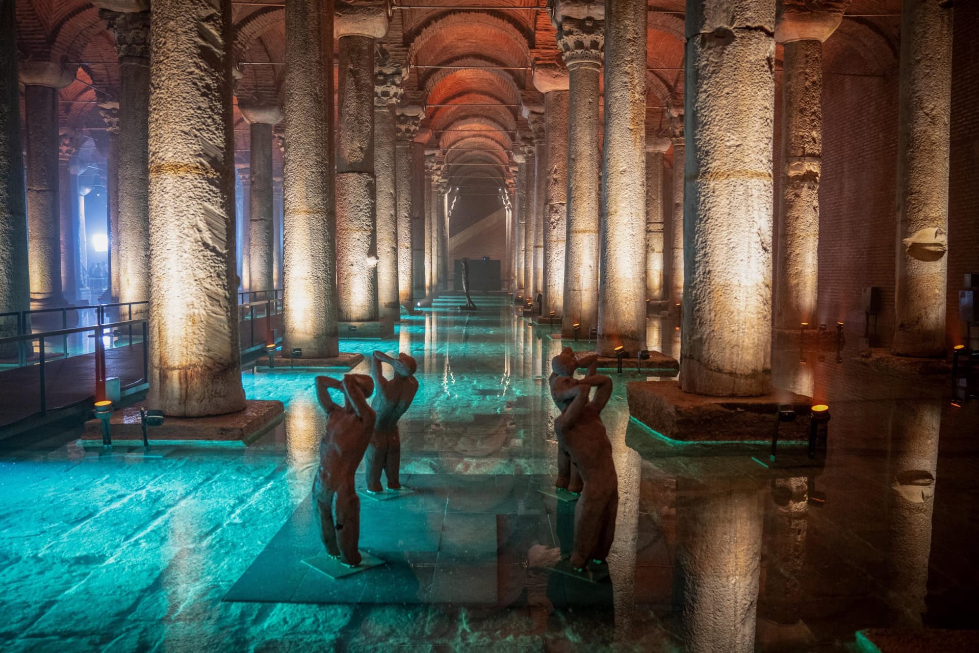 COMBO: Hagia Sophia Grand Mosque + Basilica Cistern + Topkapi Palace Tickets - სურათი 3