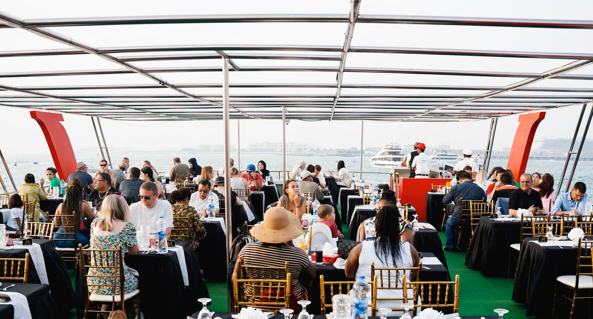 Dubai Marina Sunset or Dinner Cruise with Live Music - სურათი 8