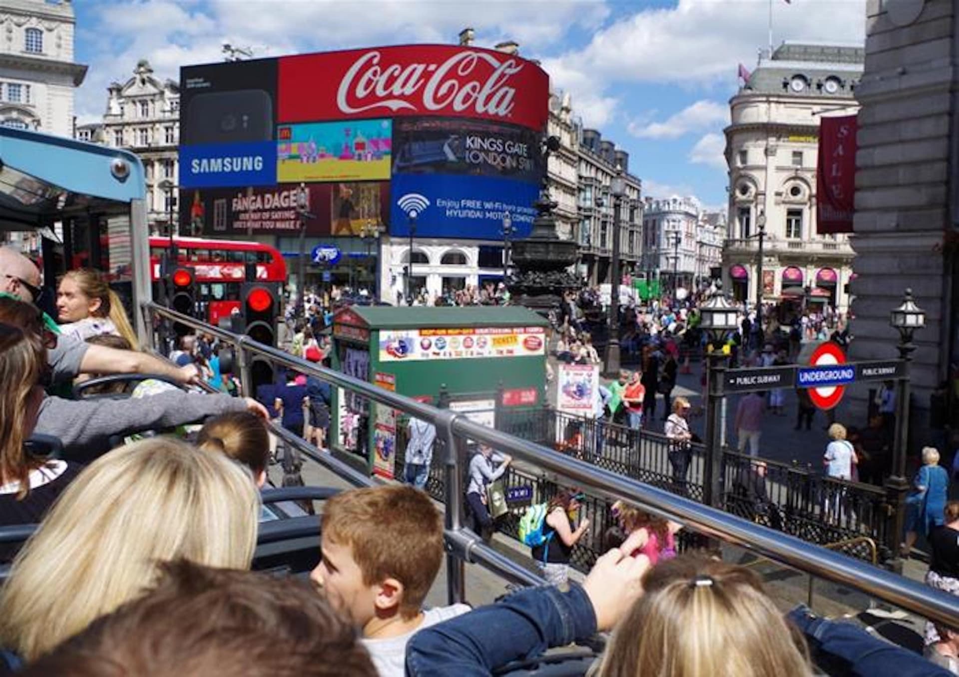 London Hop-on Hop-off Bus Tour - Gray Line London - მთავარი სურათი