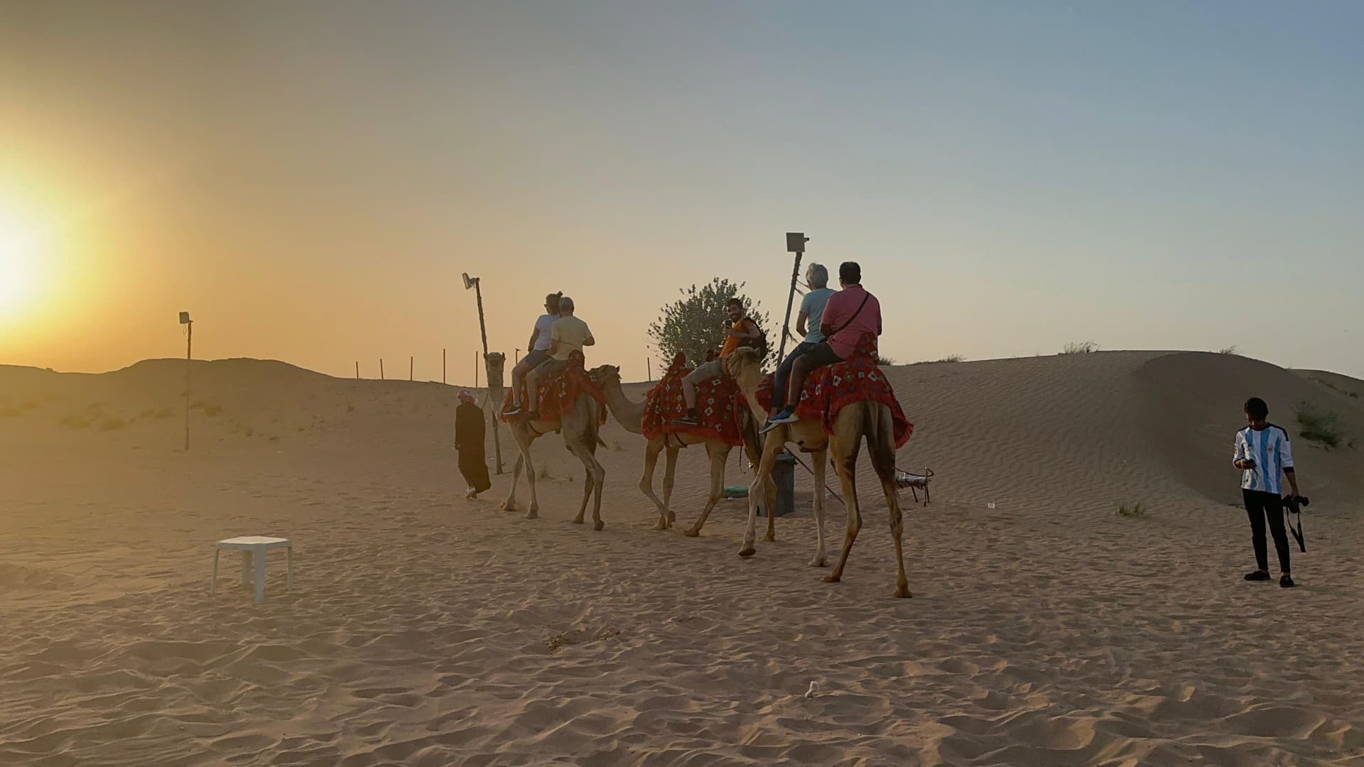 Dubai Desert Safari Tour with BBQ Dinner - სურათი 3