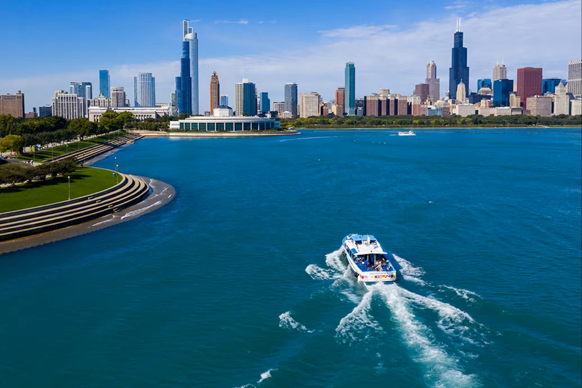 Lake Michigan and Chicago River Cruise Ticket - სურათი 3
