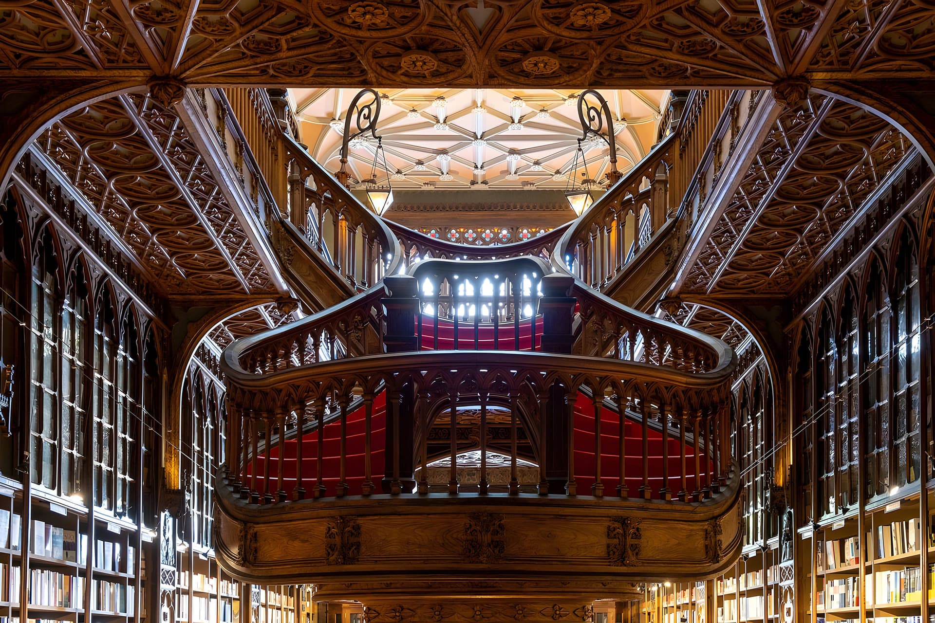 Livraria Lello Porto & Fundação Livraria Lello Ticket - სურათი 3
