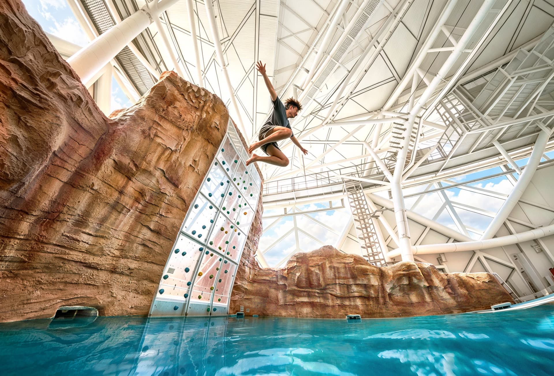 Studio City Water Park - სურათი 32