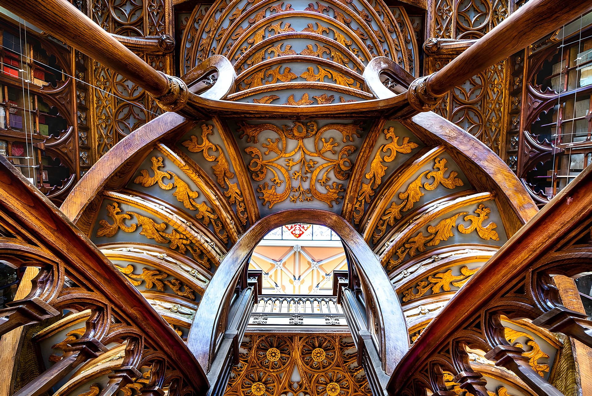 Livraria Lello Porto & Fundação Livraria Lello Ticket - სურათი 12