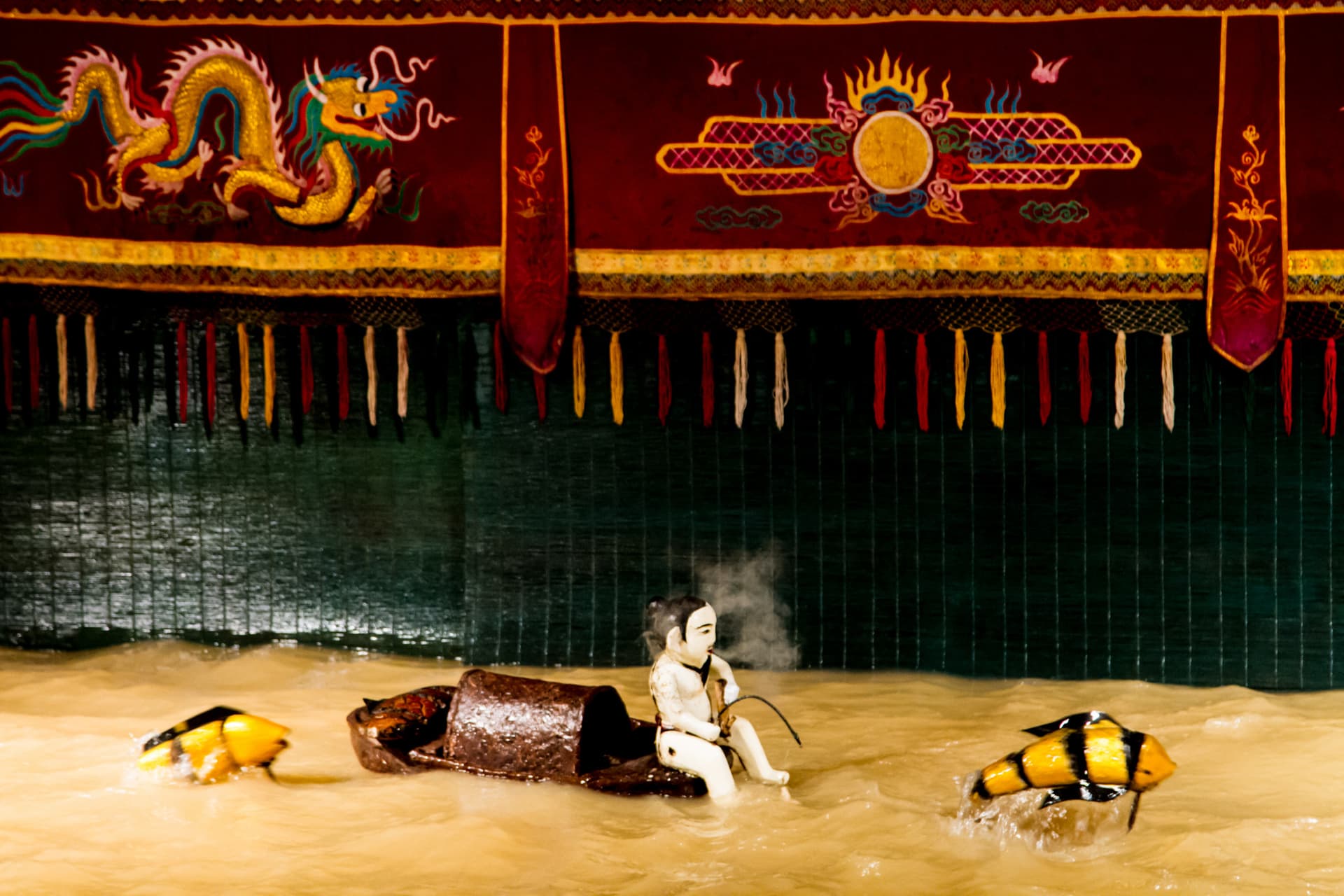 Traditional Vietnamese Water Puppet Show with Dinner in Ho Chi Minh - სურათი 23