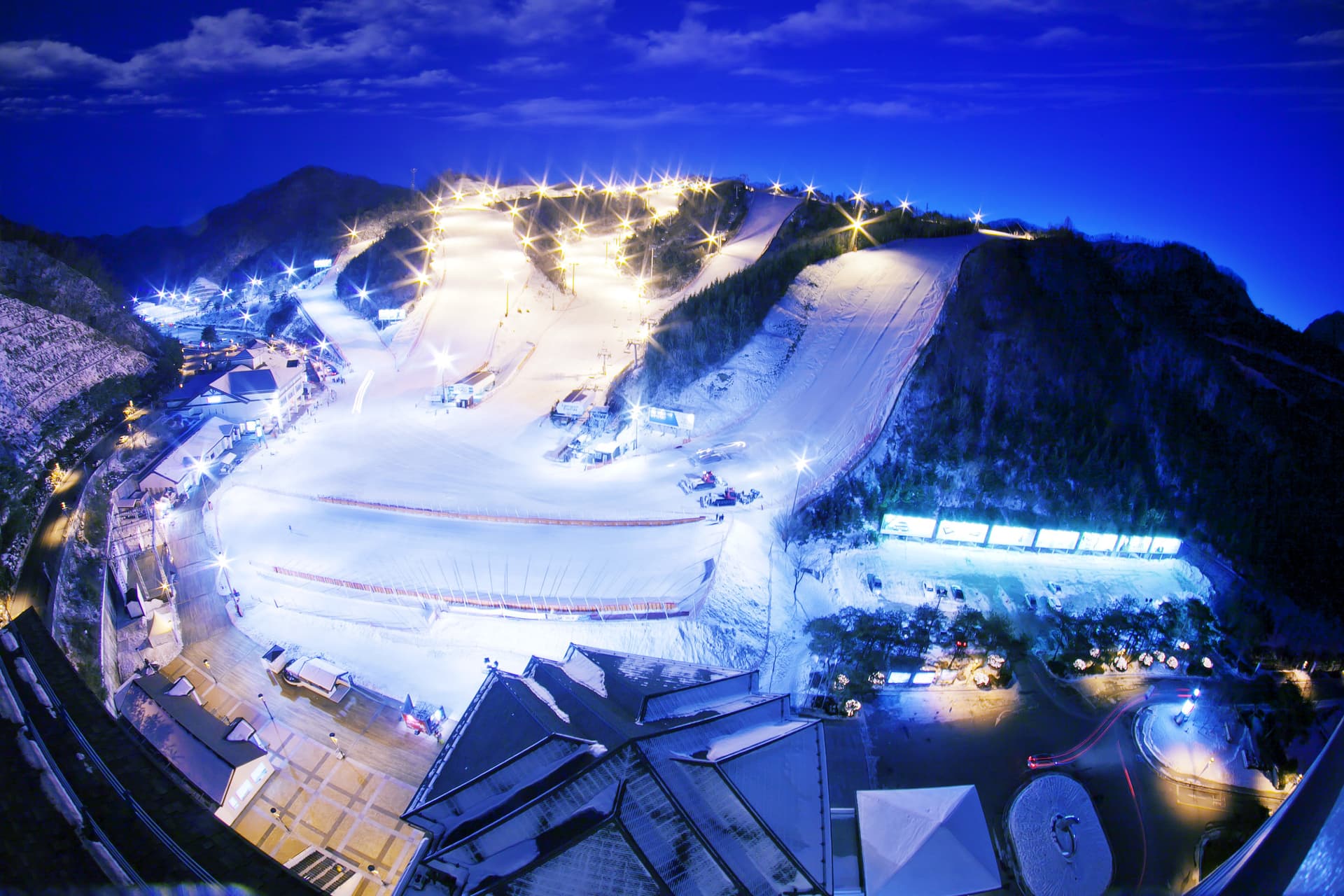 Elysian Gangchon Ski Resort and Eobi Ice Valley Full-Day Tour from Seoul - სურათი 10