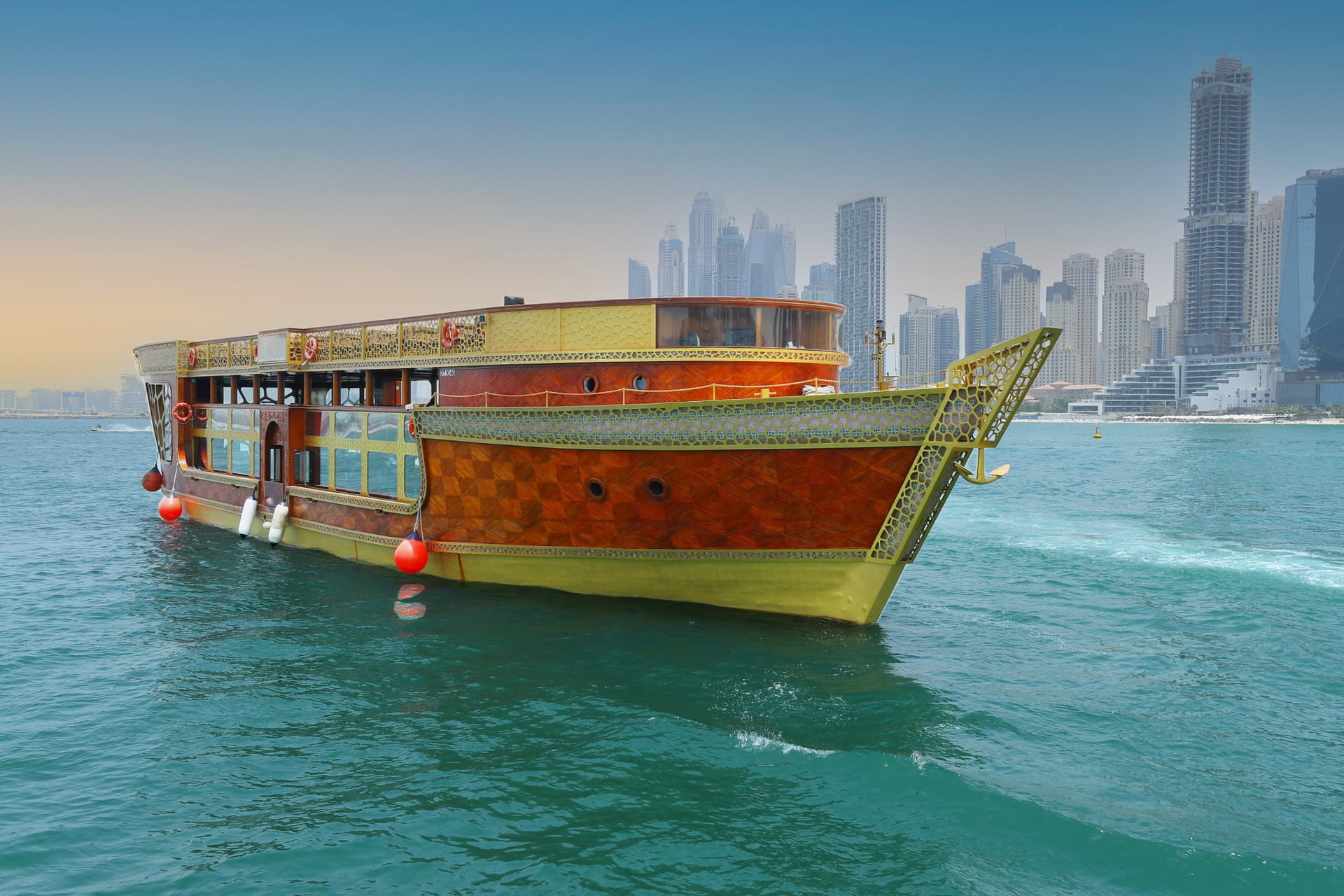 Dubai Ocean Empress  Dinner Dhow Cruise - სურათი 10