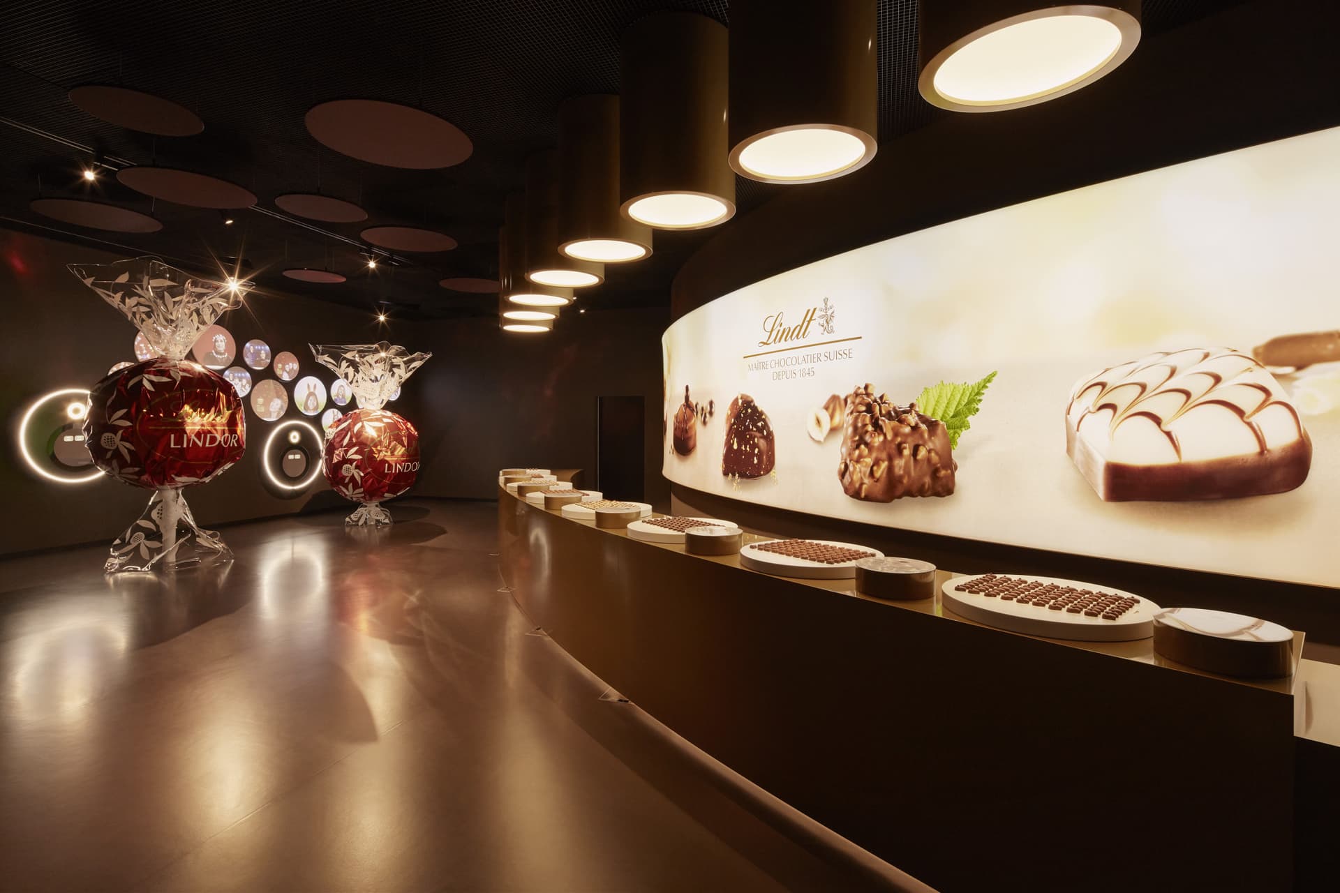 Zurich City Tour with Cruise and Lindt Home of Chocolate - სურათი 5