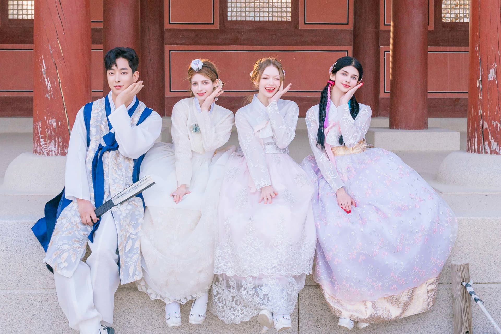 Hanbok Experience at Hanboknam Gyeongbokgung Store - სურათი 3