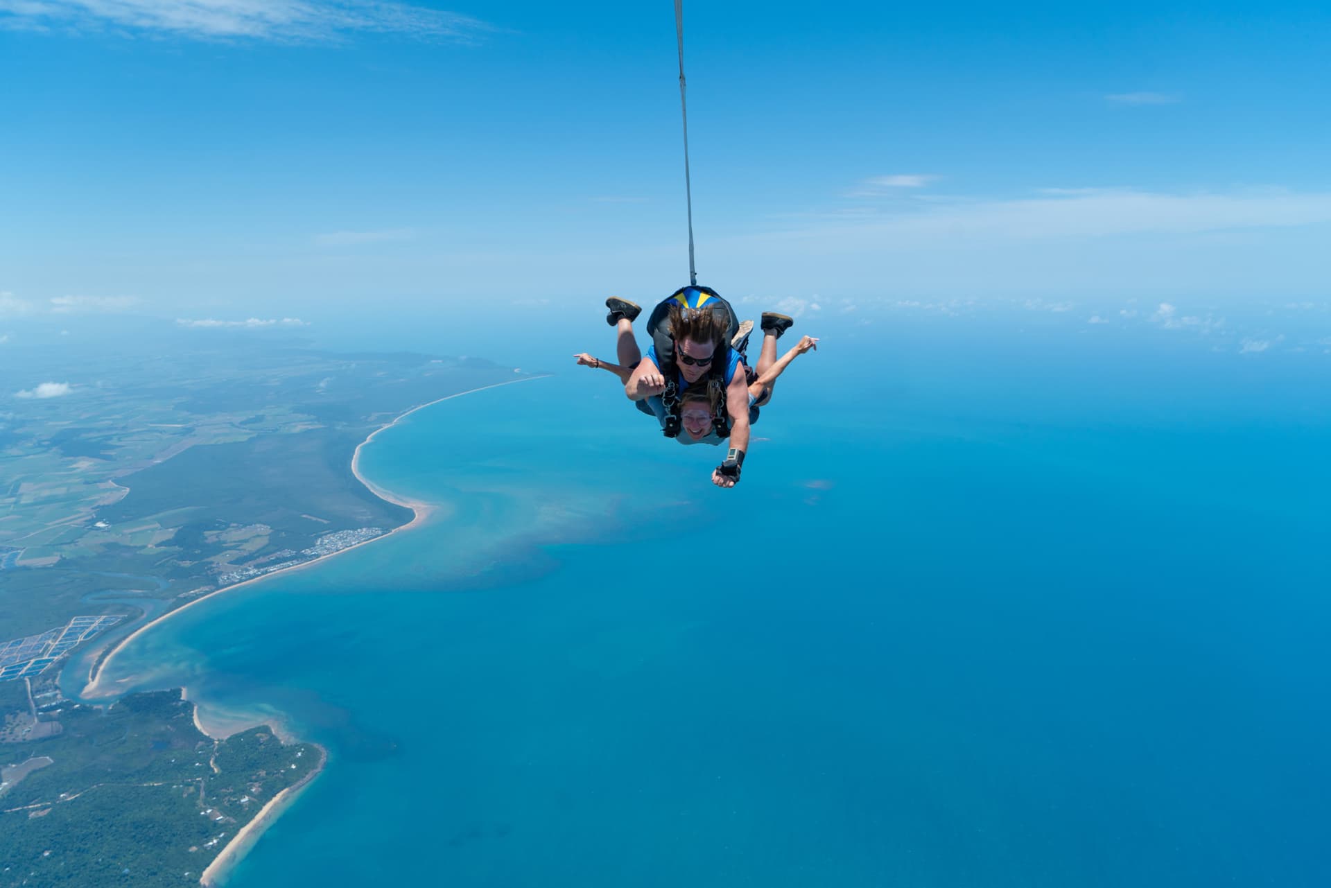 Tandem Skydiving Experience Mission Beach - სურათი 6