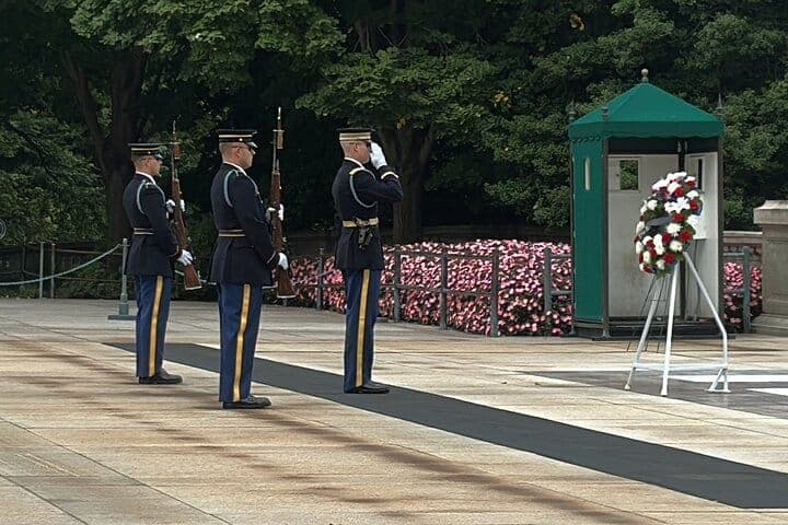 Arlington Cemetery Guided Tour with Changing of the Guard - სურათი 2