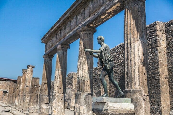 Tour of Pompeii & Mt. Vesuvius with Priority Access from Naples - სურათი 9